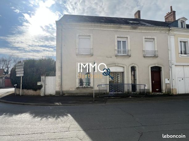 Maison 8 pièces 230 m²