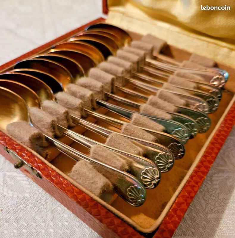 Coffret De 12 Cuillères à Moka En Métal Argenté Deetjen - Super état
