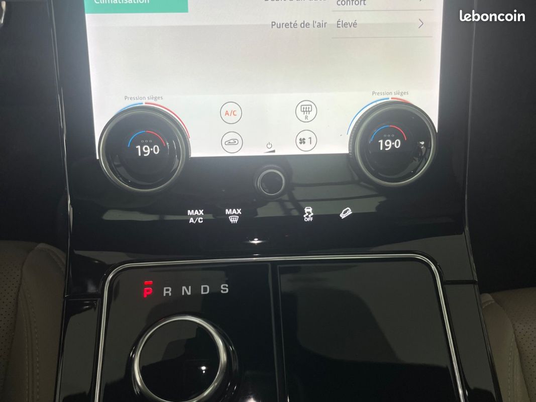 LAND ROVER RANGE ROVER VELAR 2.0L D240 BVA R-Dynamic (image 27)