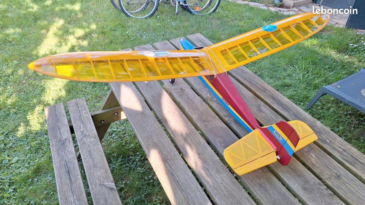 Avion rc (image 1)