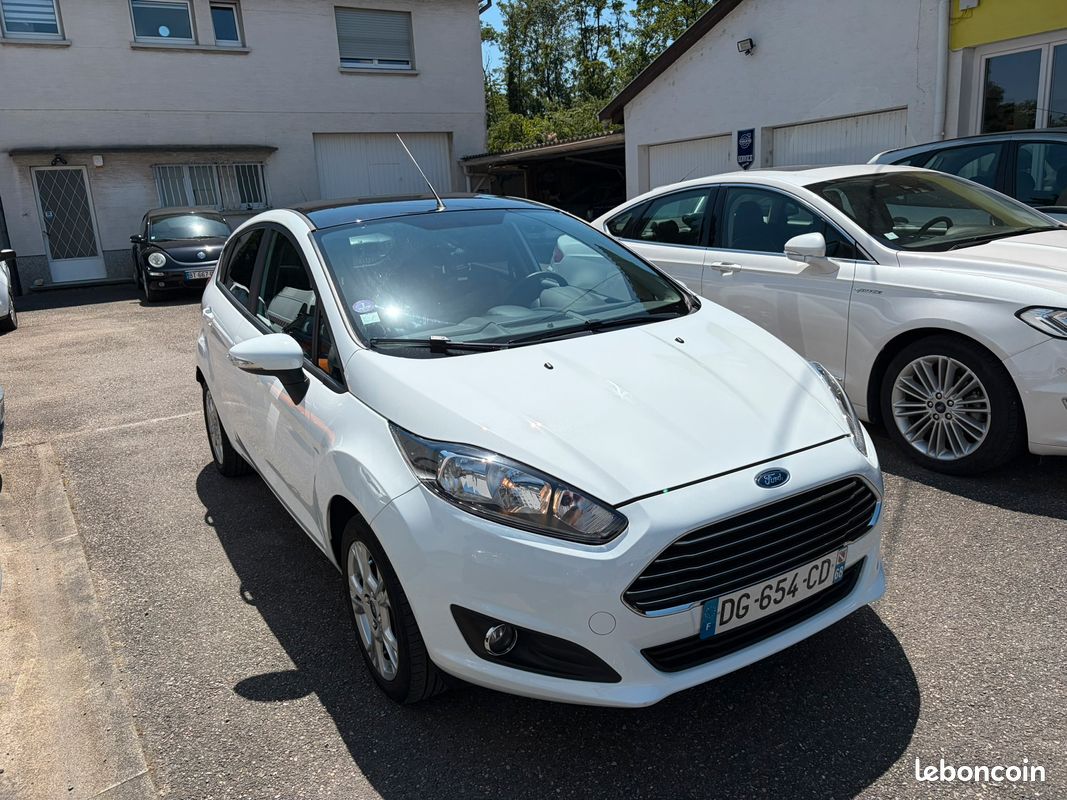 FORD FIESTA 1.0 ECOBOOST 100ch TREND 5P / SEULEMENT 52000 KMS (image 2)