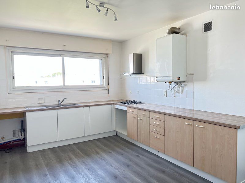 Appartement 4 pièces 97 m² · à Lorient · 97 m² · 1 032 €