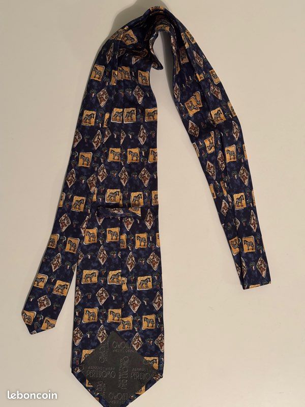 Cravate En Soie 100% - État Neuf (sans étiquette), Couleur Bleue | Accessoire Homme élégant