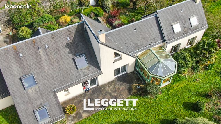Maison 7 pièces 210 m²