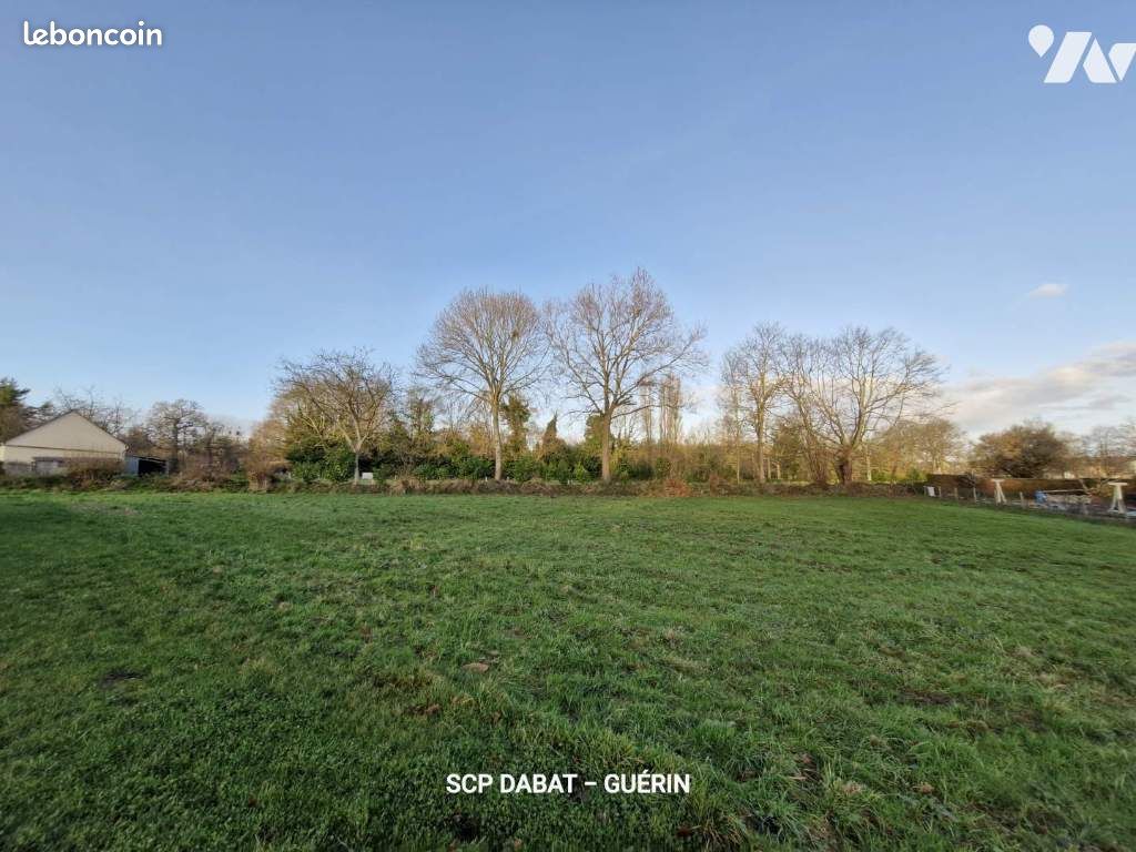 Terrain 736 m² · à Saint-Hilaire-du-Harcouët · 736 m² · 19 800 €