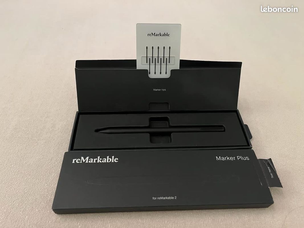 ReMarkable 2 Tablette E-Ink avec clavier & Book Folio (image 9)