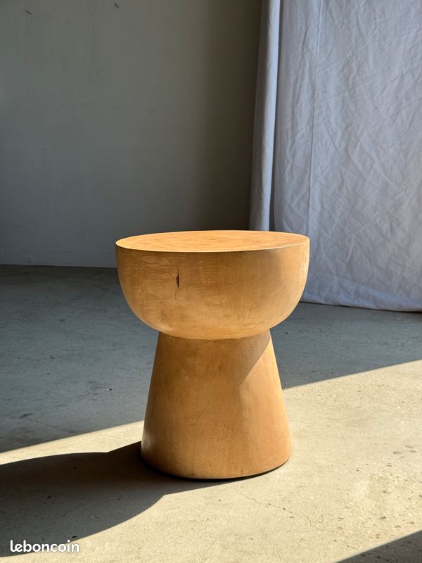 Table d'appoint ou stool plateau demi-sphérique en manguier beige H50 D45 (image 18)