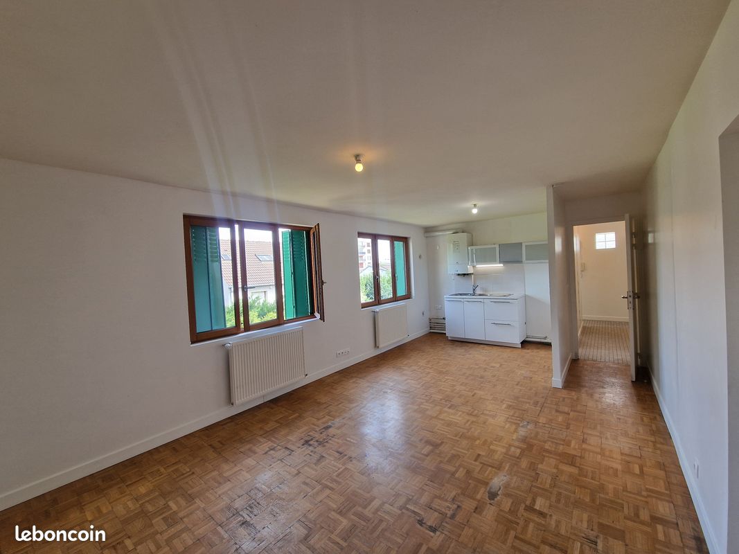 Appartement 4 pièces 72 m² · à Montreuil · 72 m² · 1 351 €