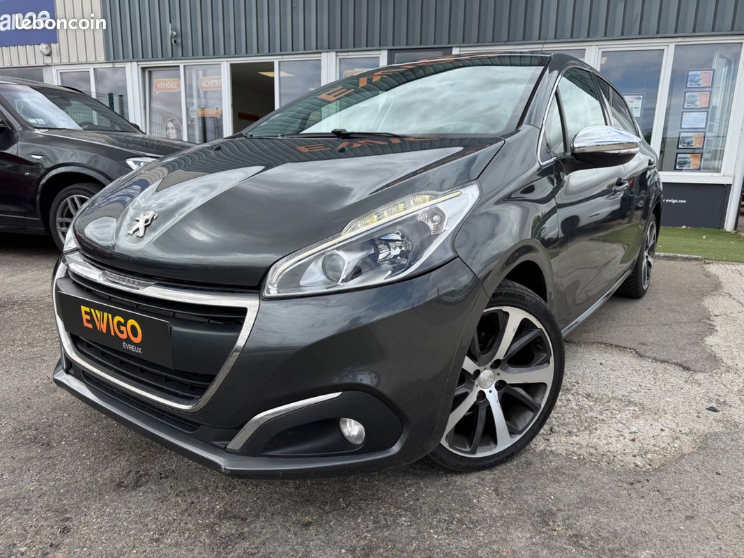 Peugeot 208 generation-i 1.6 bluehdi 100ch feline - catrplay - gps - toit panoramique - rard de recul - clim (image 2)