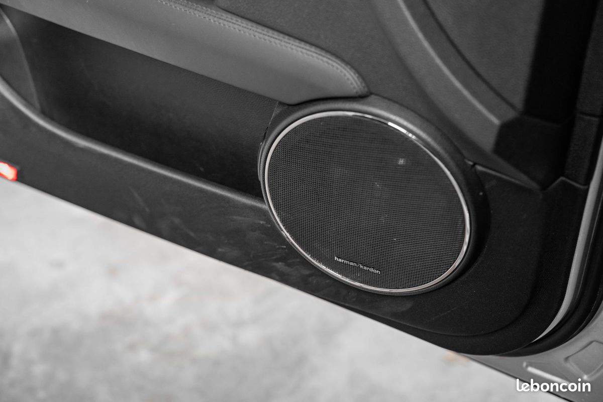 Mercedes C63 AMG Break (S204) Pack Performance Plus 487 CH - Argent Iridium - Harman Kardon - Toit ouvrant - Cuir étendu - Carnet & Suivi Complet (image 9)