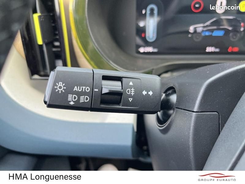 Fiat Grande Panda 1.2 Hybrid Turbo 110ch La Prima eDCT6 (image 21)