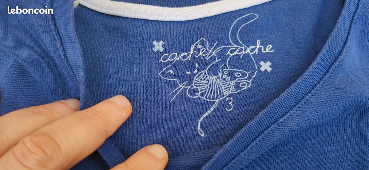 T-shirt manches longues bleu marine cache cache taille 3 soit M avec jolis motifs chats (image 3)