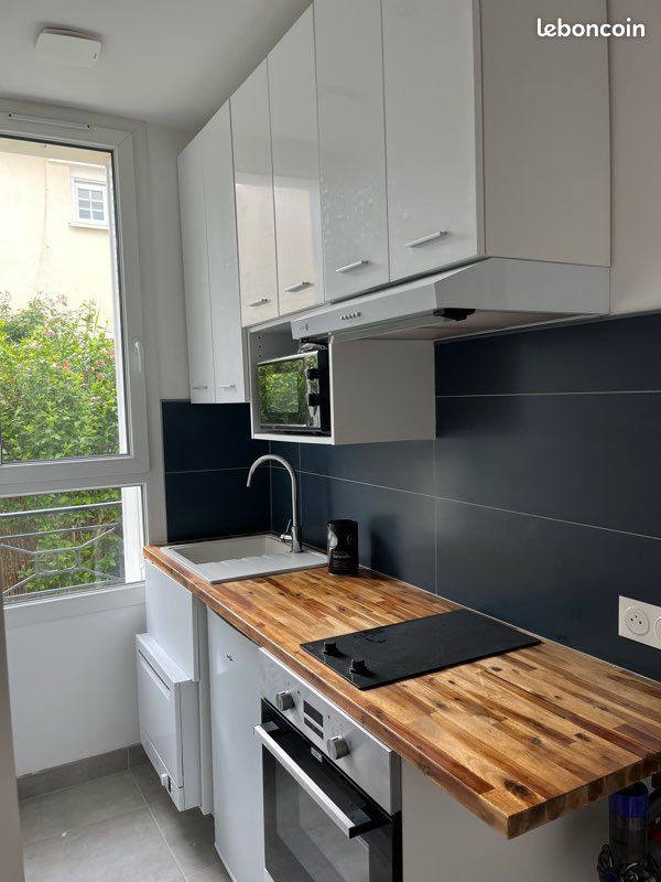Appartement 1 pièce 28 m² · à Viroflay · 28 m² · 910 €/mois