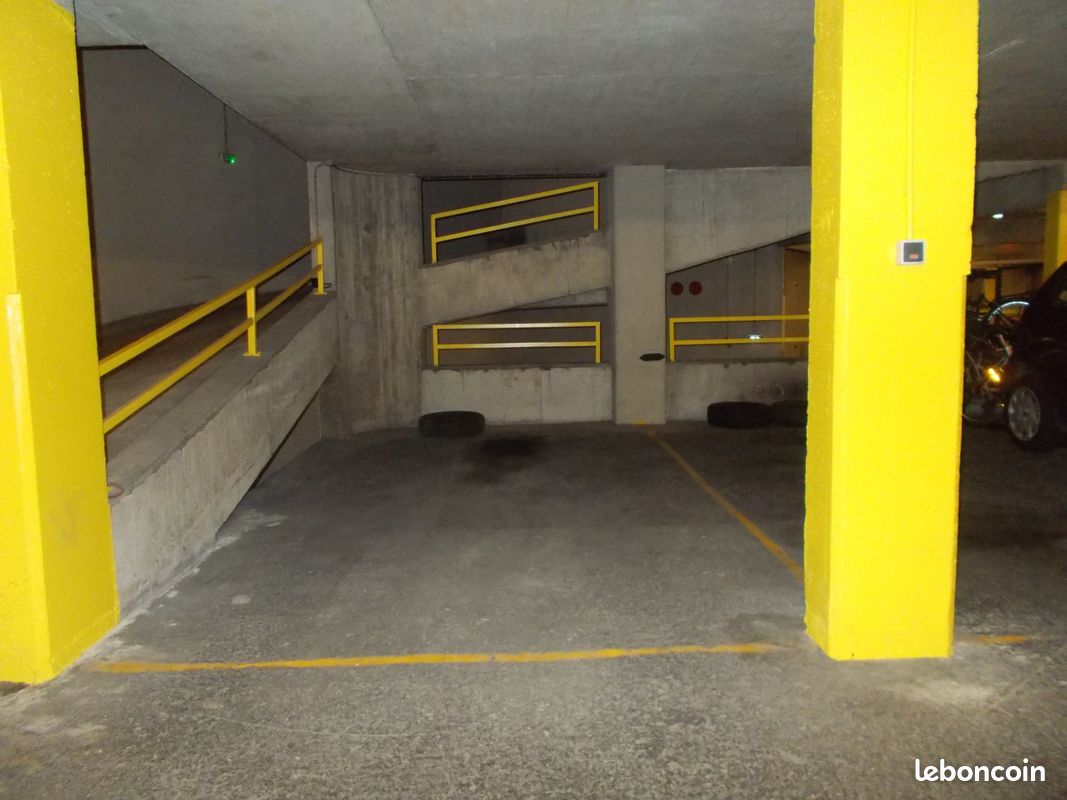 Parking 10 m² · à Dijon · 10 m² · 60 €