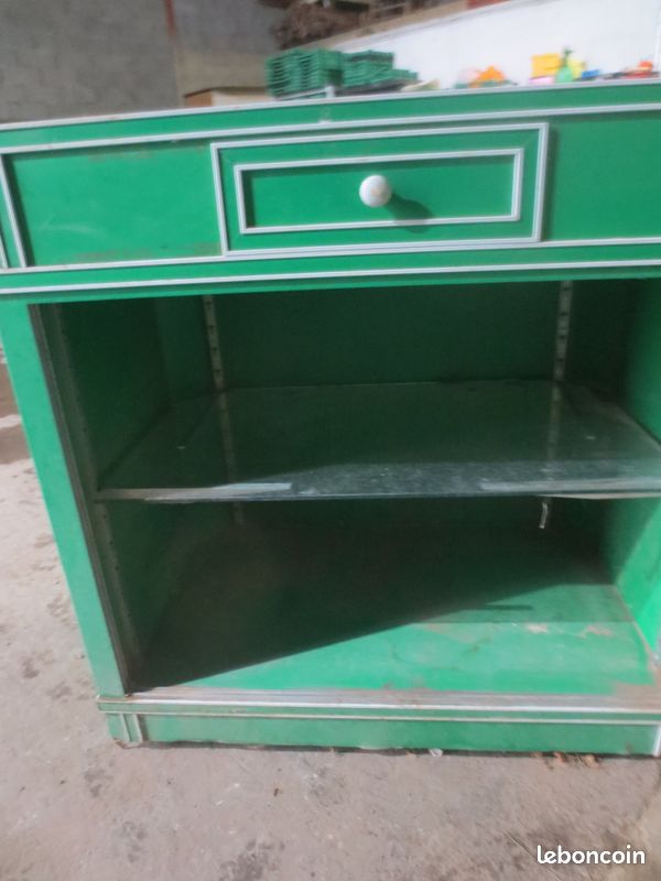 Meuble bas vert a repeindre (image 5)