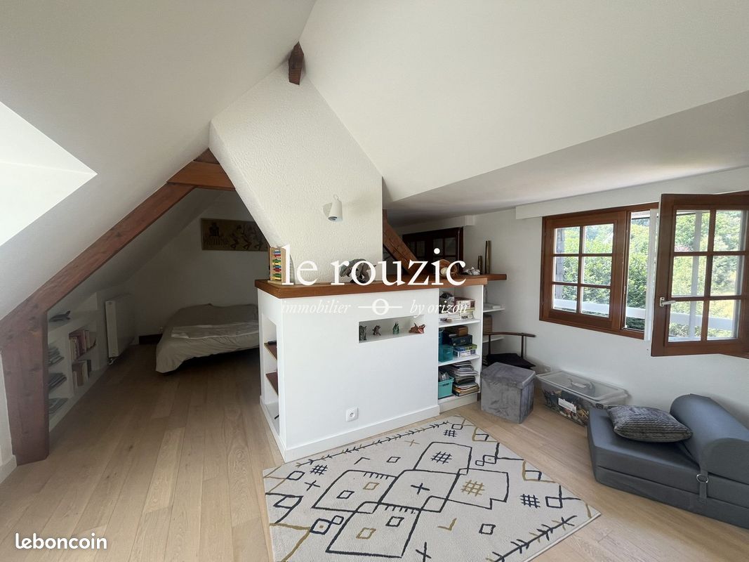 Maison 6 pièces 174 m² · à Arradon · 174 m² · 2 250 €/mois