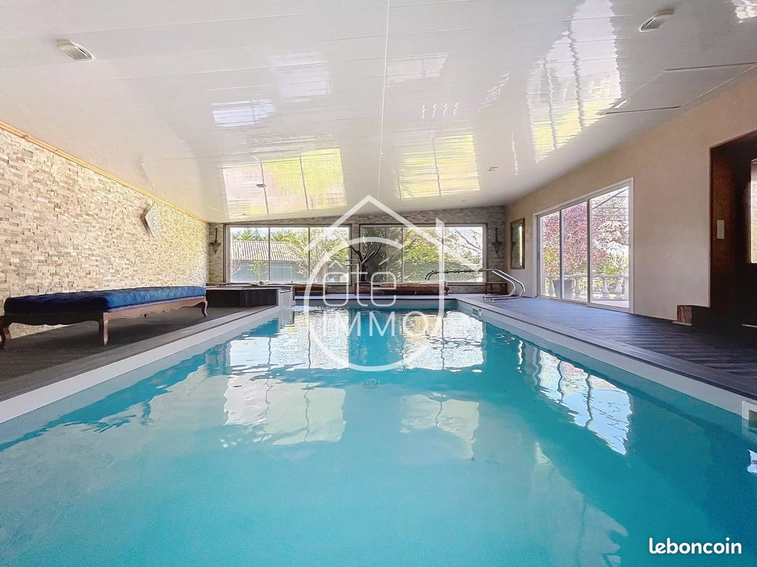 Propriété 8 pièces 385 m² (image 17)