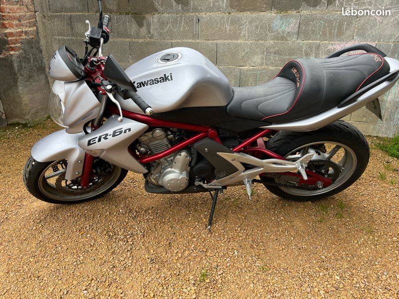 Kawasaki ER-6N Peu de Kilomètres (image 3)