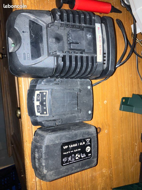 Chargeur et Batterie 14,4volts (image 1)
