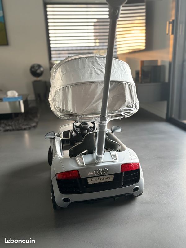 Voiture électrique audi r8 spyder rouge pack luxe