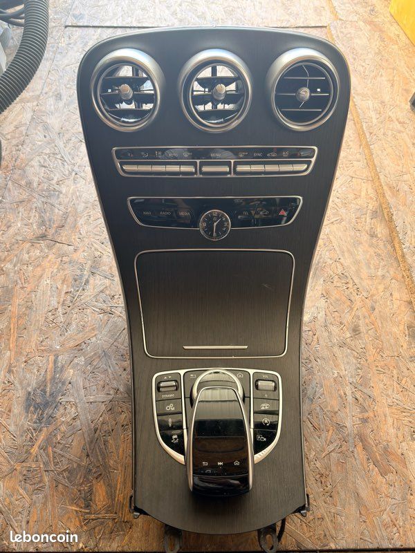 Volant Mercedes amg (image 2)