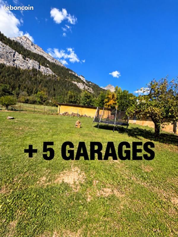 Terrain 866 m² · à Passy · 350 000 €