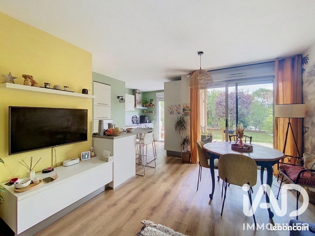 Appartement 4 pièces 79 m² · à Saint-Genis-Laval · 79 m² · 450 000 €