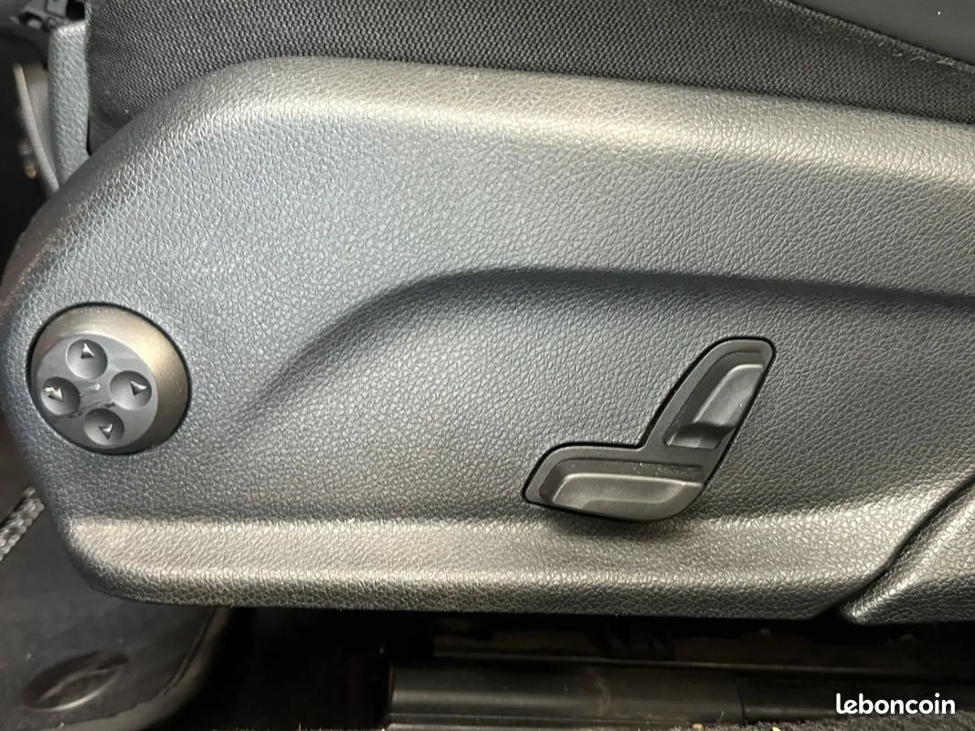 MERCEDES-BENZ Classe E 300 DE 306ch AMG Line - 2021 - Entretien Mercedes - Boîte auto - Phares LED - Caméra de recul (image 21)
