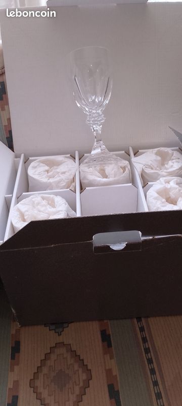 Service Verre cristal SAINT LOUIS 36pcs+1; modèle Chambord (image 1)