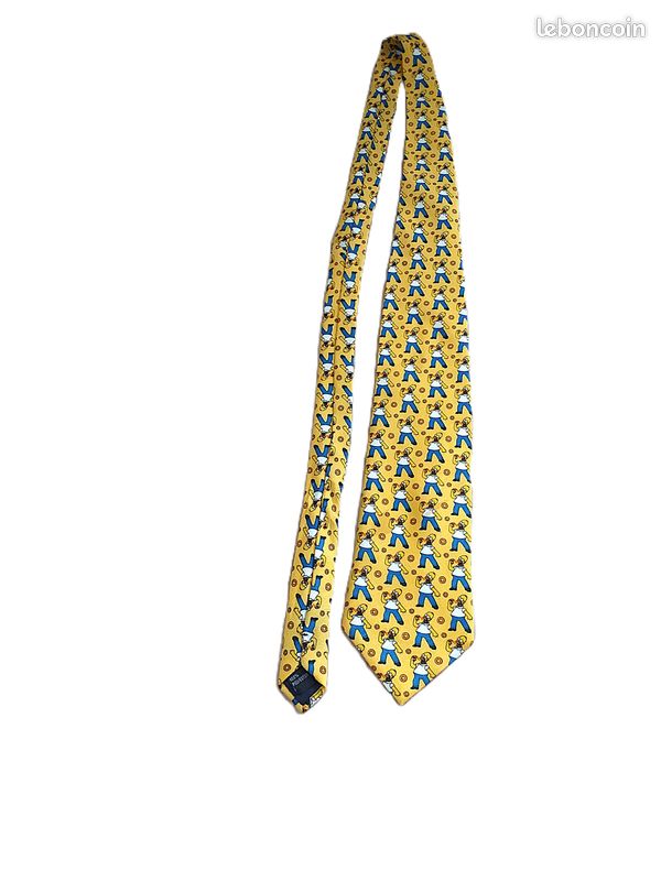 Cravate Jaune Aux Motifs Simpsons - Occasion - Style Décalé Et Humoristique