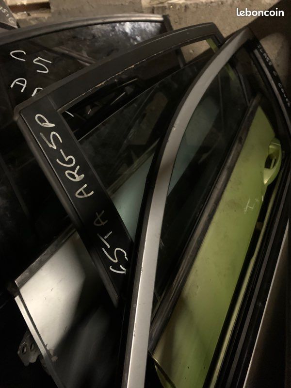 Porte fiesta portière fiesta arrière gauche (image 1)