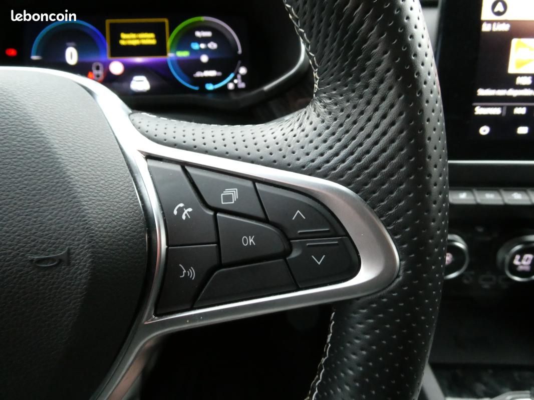 Renault Arkana ENGINEERED 1.6 E-TECH HYBRID 145 cv BVA6 (image 18)