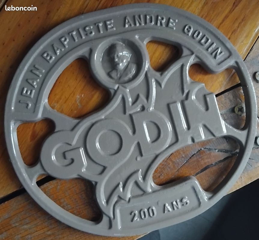 Dessous De Plat Godin – Plaque Commémorative Fonte – Vintage Noir – France