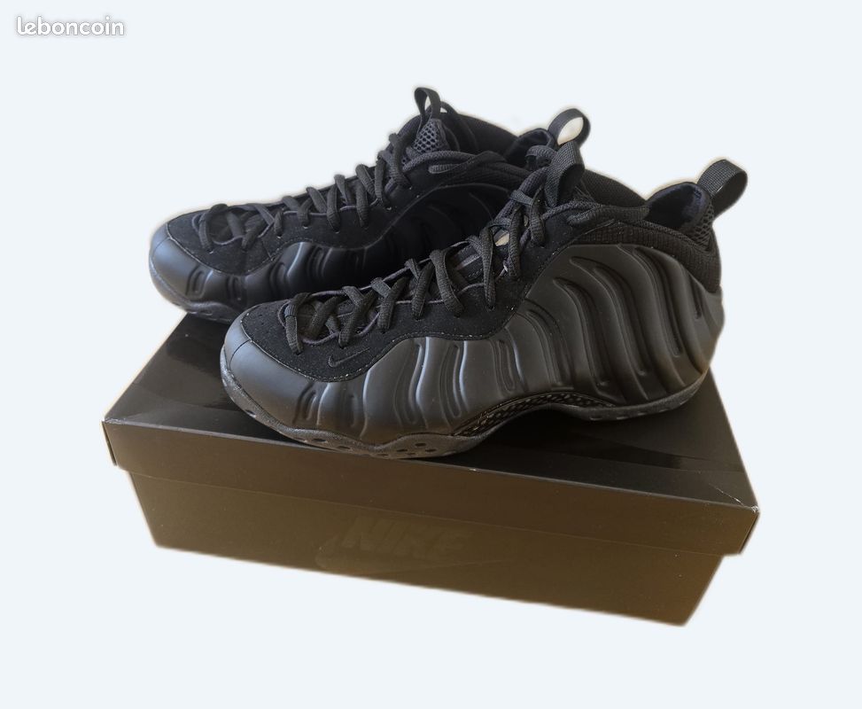 Foamposite anthracite (image 1)