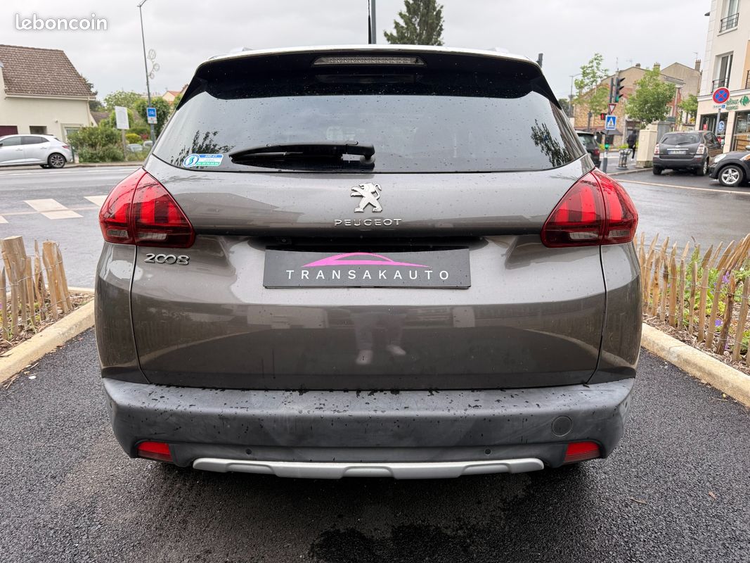PEUGEOT 2008 130ch SS BVM6 Style (image 7)