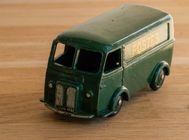 Dinky Toys Peugeot Fourgon Poste D3A N°25 B - 1/43, Vert, France 1953 - Occasion Bon état