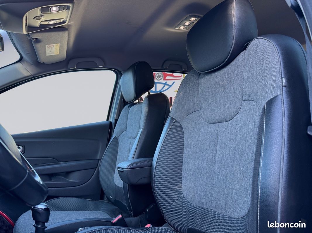 RENAULT CAPTUR TCe 120 Energy Intens GPS (image 18)