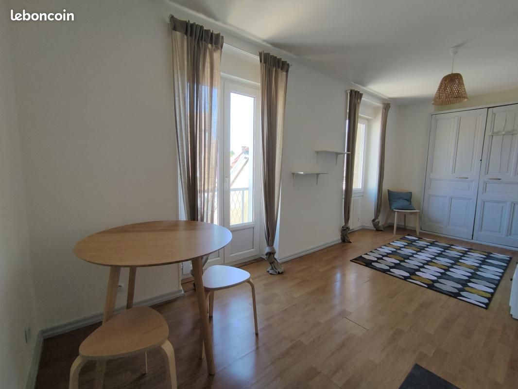 Appartement 1 pièce 20 m² · à Belfort · 20 m² · 330 €