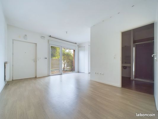 Appartement 1 pièce 31 m² · à Nantes · 31 m² · 704 €