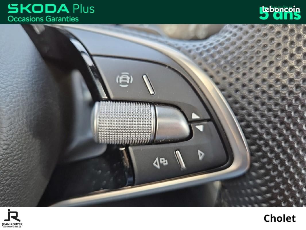 Skoda Octavia COMBI 2.0 TDI 150 ch SCR DSG7 Sportline (image 22)