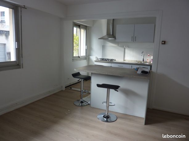 Grand studio avec parking