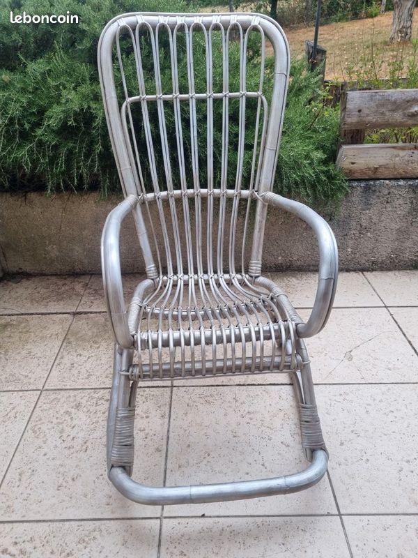 Fauteuil à bascule / Rocking chair en bambou (image 2)