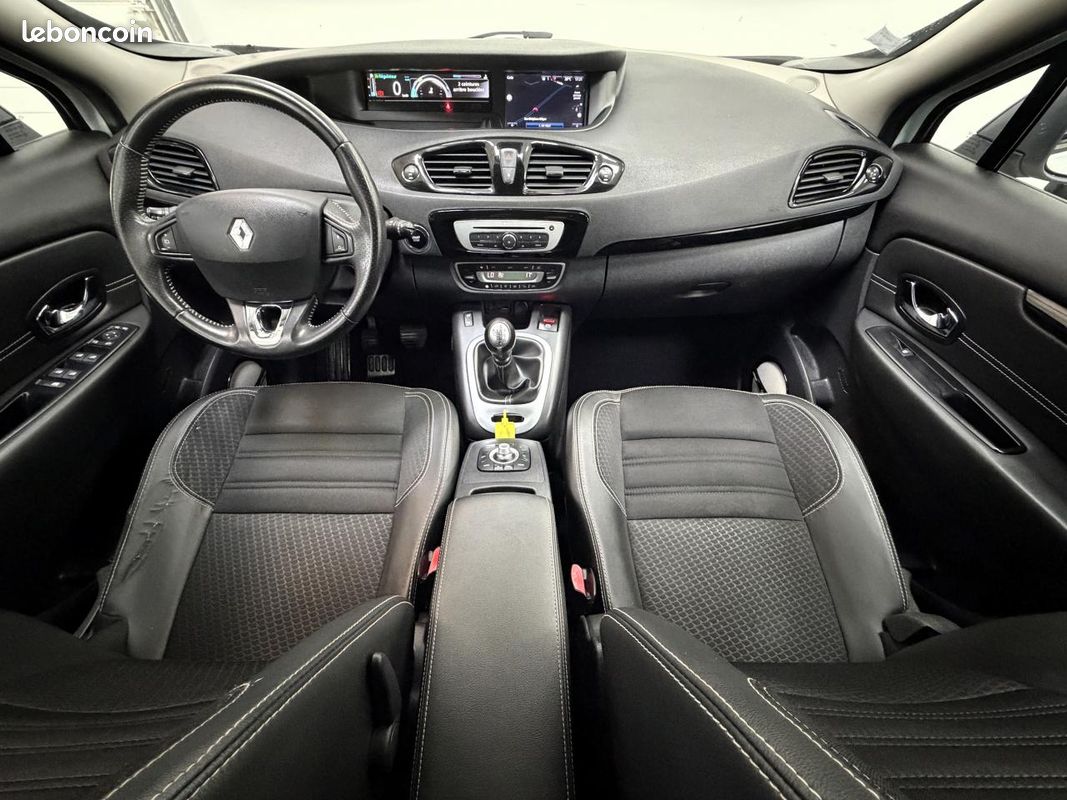 RENAULT SCENIC 1.6 Energy dCi - 130 Euro 6 III MONOSPACE Bose (image 8)