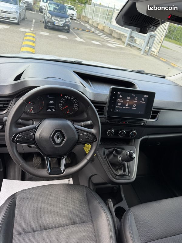 RENAULT KANGOO VAN 1.5 BLE DCI 115CV GRAND CONFORT- Garantie 12 mois totale et intégrale-14990 HT – 17.988 TTC (image 10)