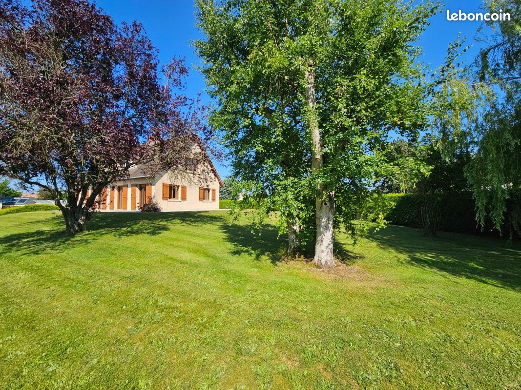 Maison 153 m² · à Montmain · 153 m² · 370 000 €