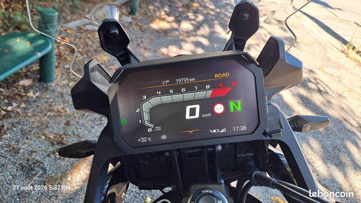 Bmw f750gs (image 2)