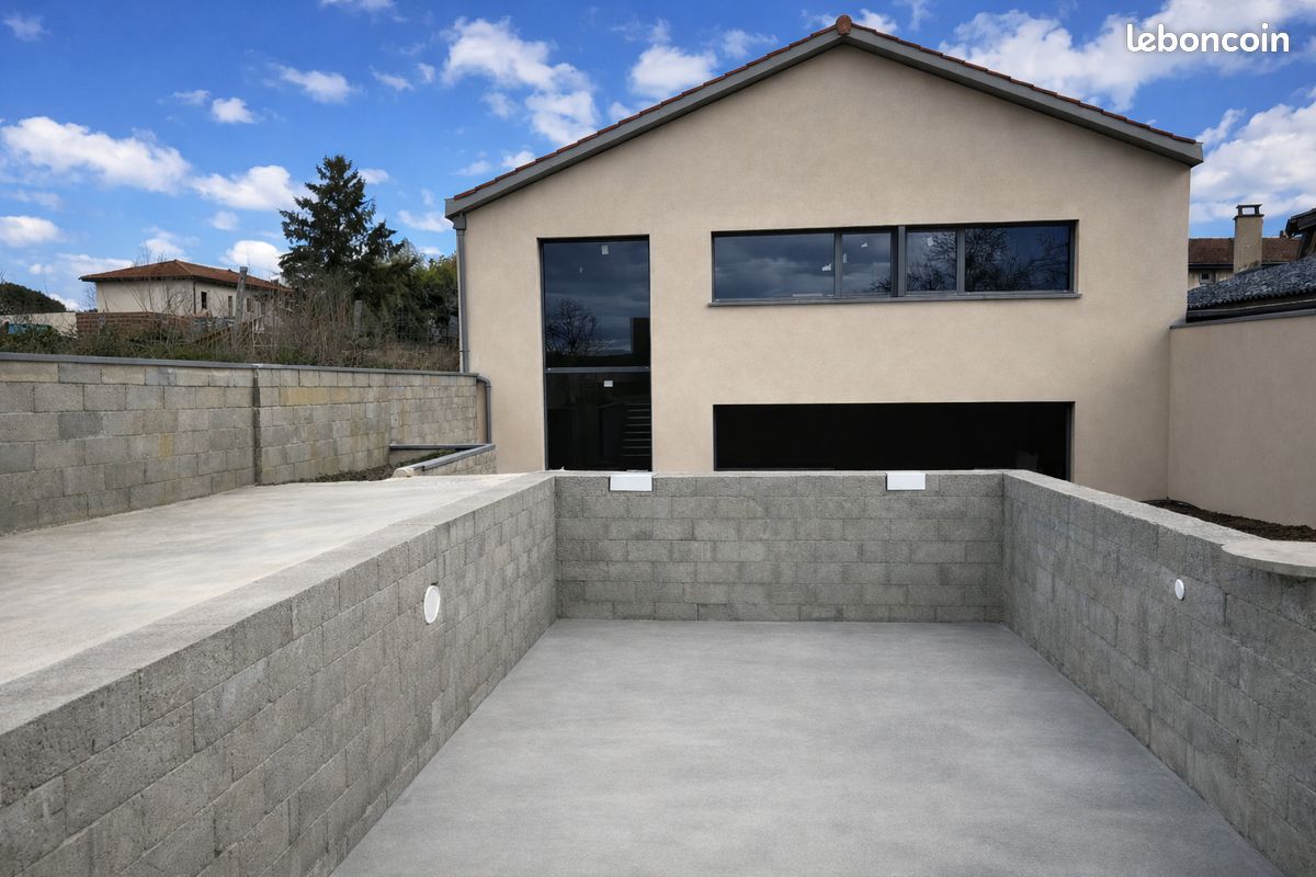 Maison 7 pièces 196 m² · à Cheyssieu · 196 m² · 299 500 €