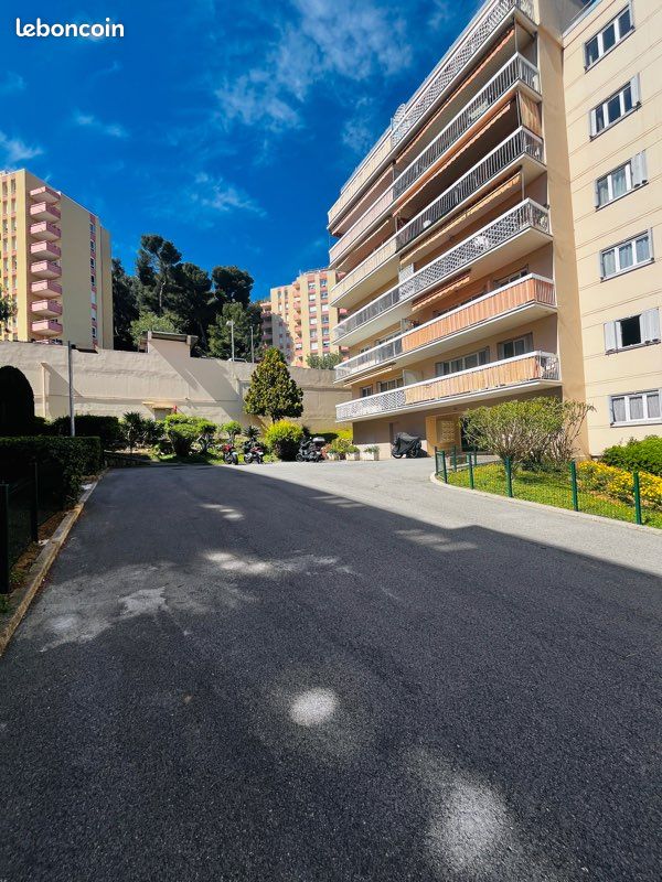 Appartement 3 pièces 67 m² · à Saint-Laurent-du-Var · 67 m² · 1 200 €