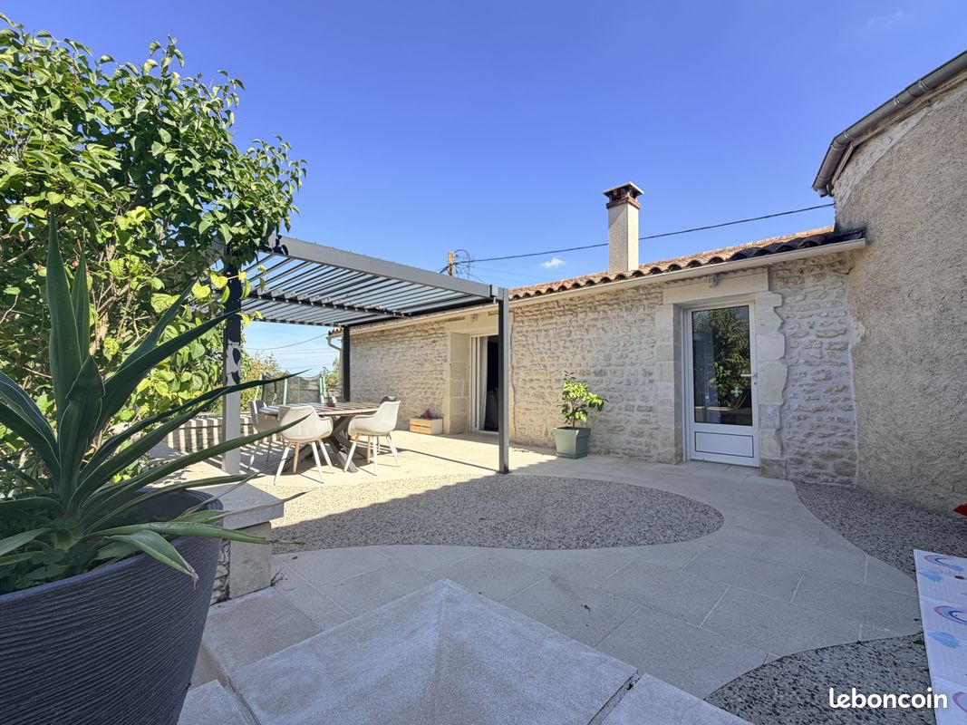 Maison 4 pièces 141 m² · à Jaunay-Marigny · 141 m² · 317 500 €