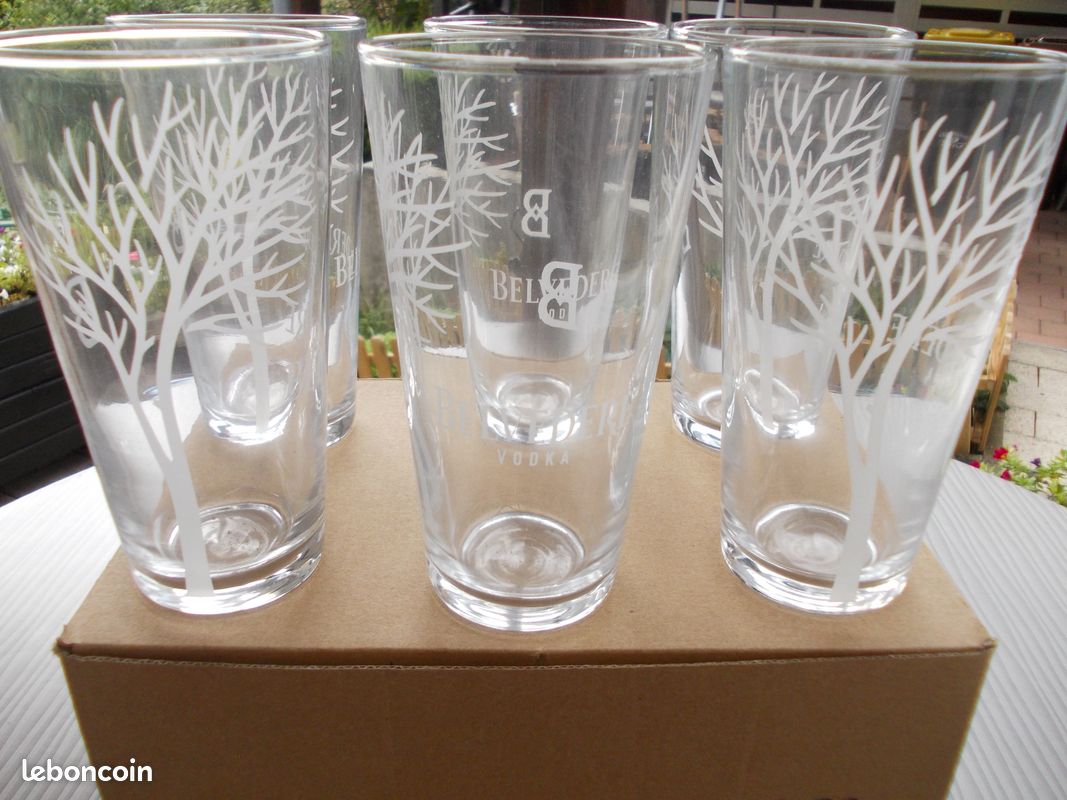 6 Verres à Vodka " BELVEDERE " neuf (image 1)